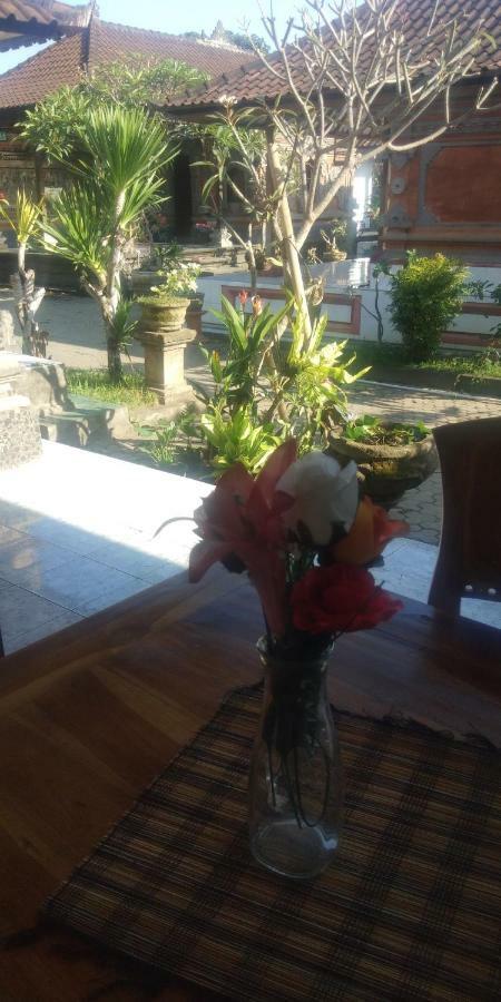 Serongga Homestay *